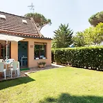 Seaside Near The Beach, Garden & Bbq